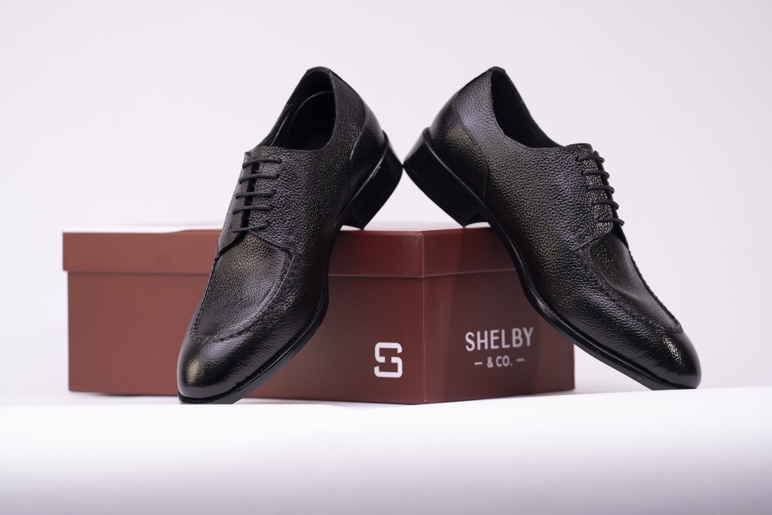 Pebble-grain Oxfords - Black - Image 5