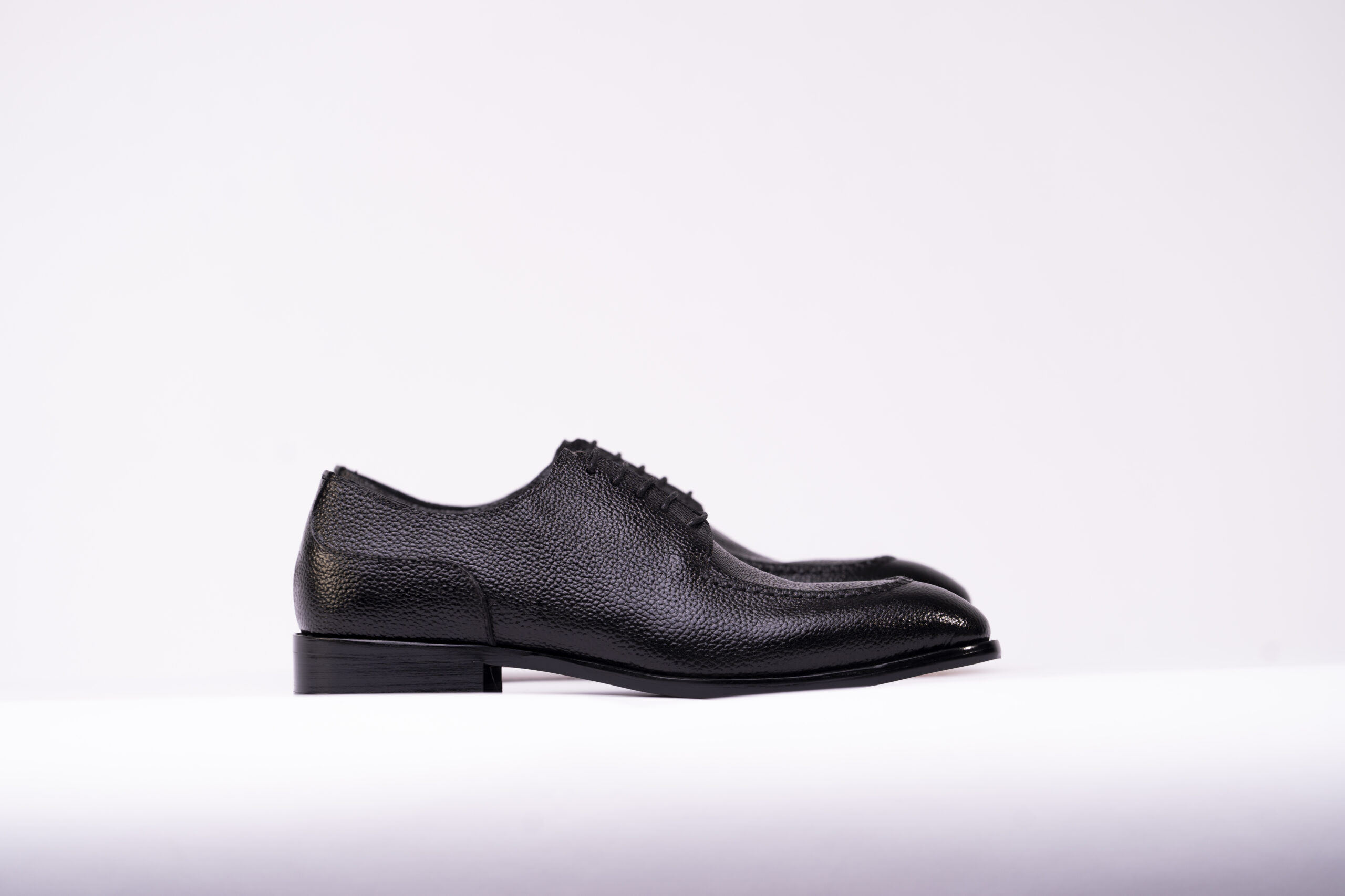 Pebble-grain Oxfords - Black